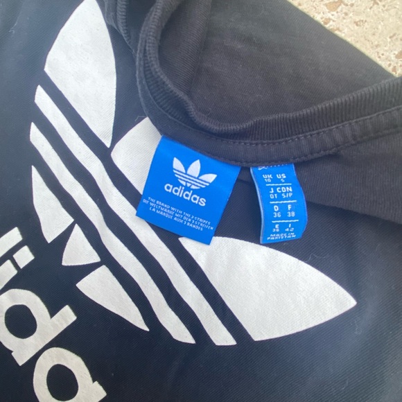 Women’s Adidas crop top - Picture 3 of 3